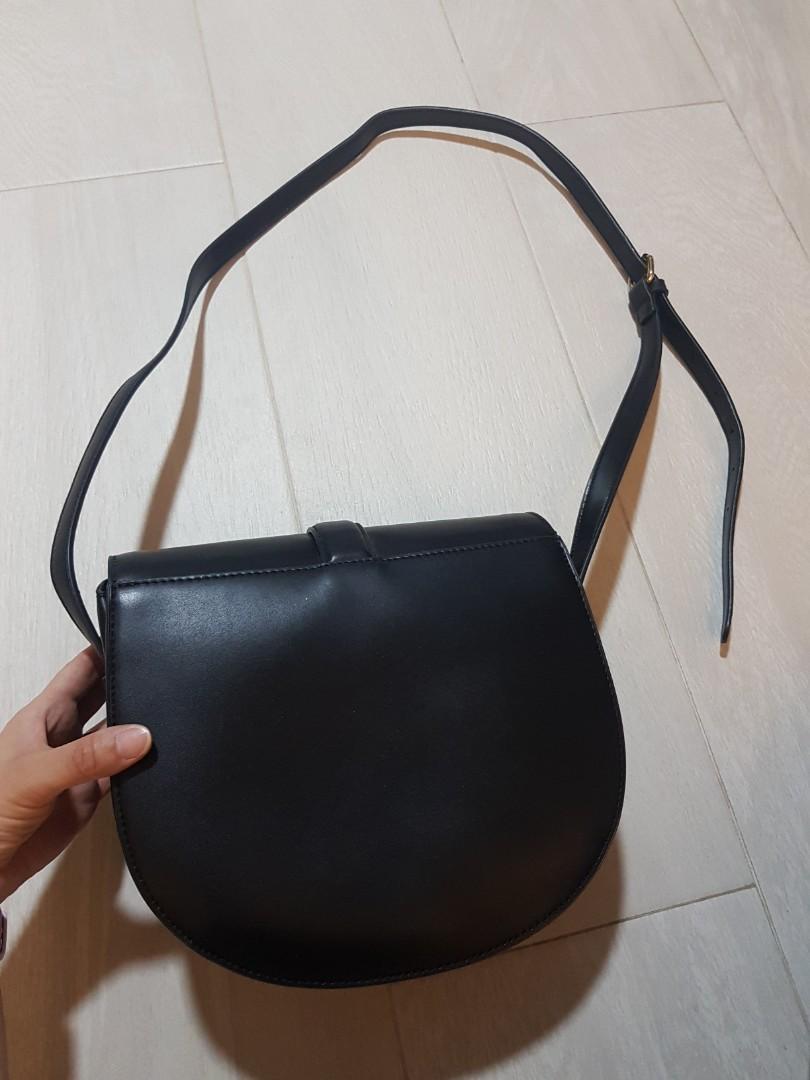 Warehouse cross hotsell body bag