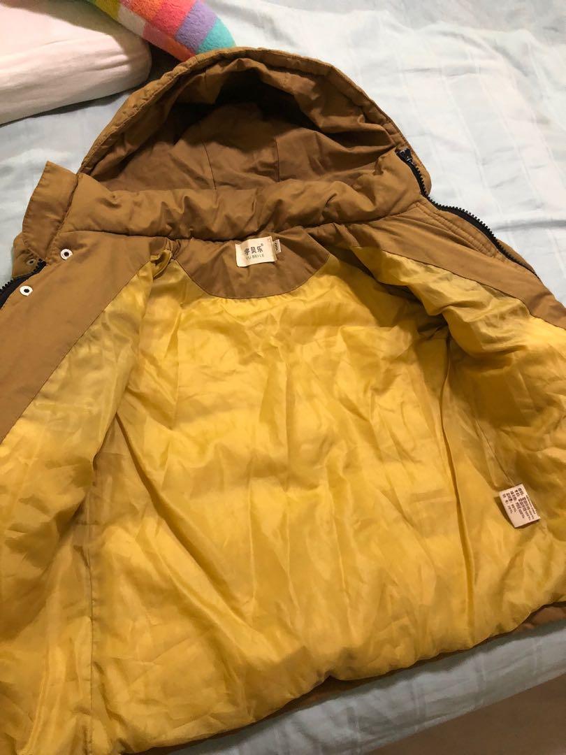 Winter Jacket (Category: Babies & Kids Fashion) located in Singapore. Submitted by nickynickelodeon (Listing ID 269327098, Image 2). Description: Selling away my 5years old winter jacket. Interested pls pm me. whole set $30 only.