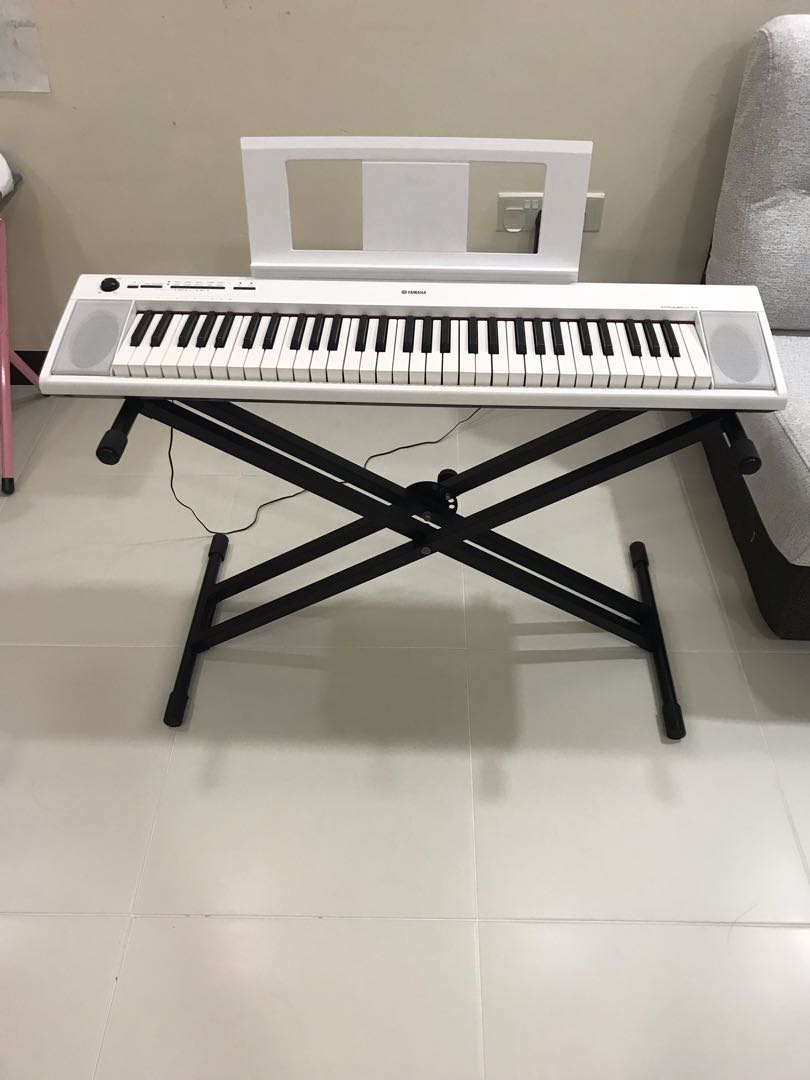 Yamaha Keyboard NP 12, Hobbies & Toys, Music & Media, Musical