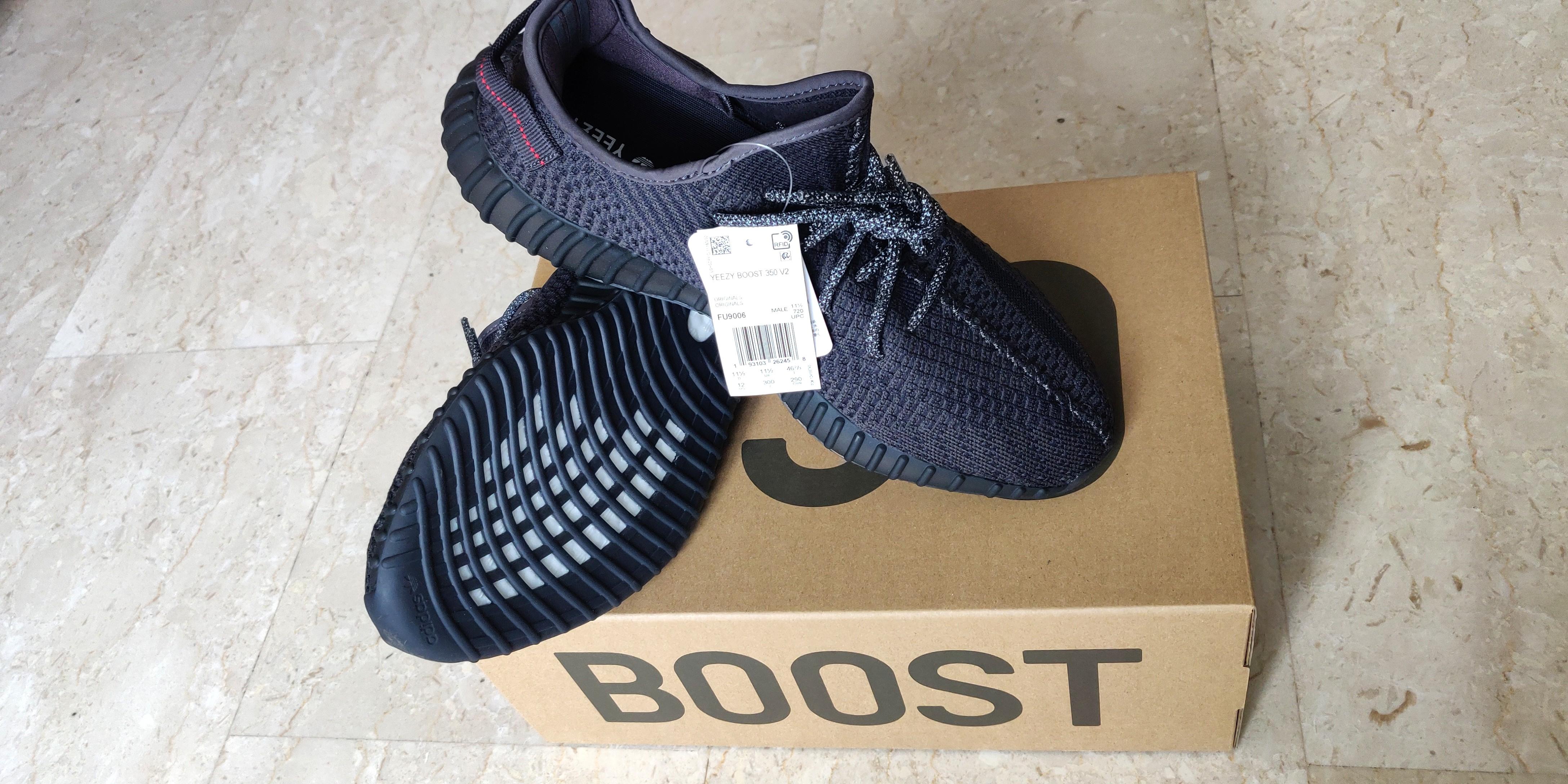 yeezy boost 350 v2 triple black non reflective