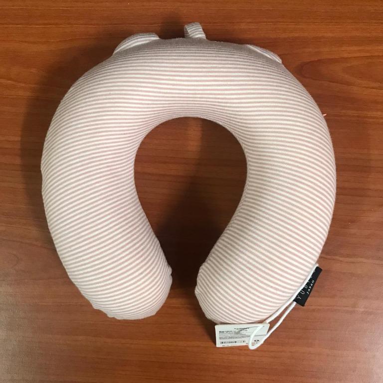 Yubiso neck outlet pillow