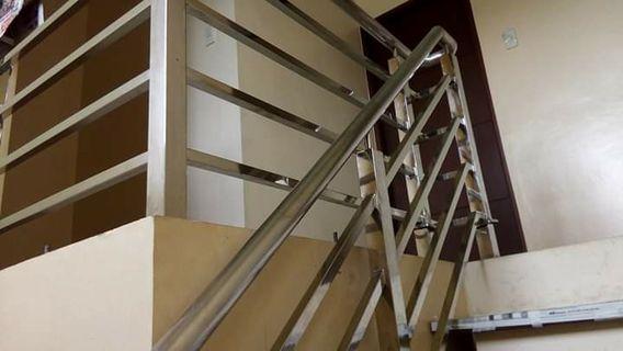 Stainless Steel Stair Railing View All Stainless Steel Stair Railing Ads In Carousell Philippines