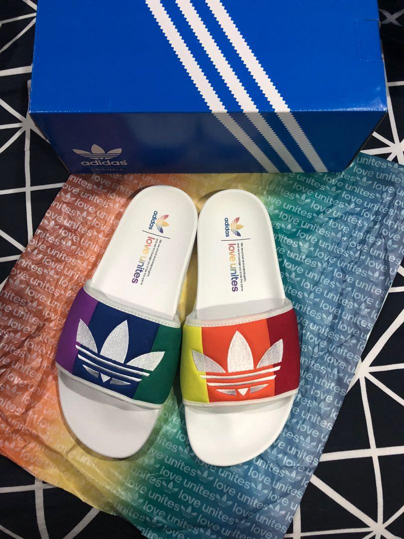 adidas love unites adilette