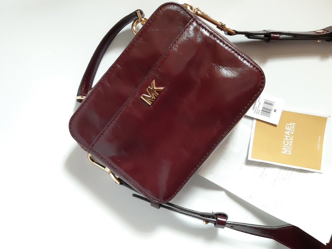 Michael kors mini deals guitar strap crossbody