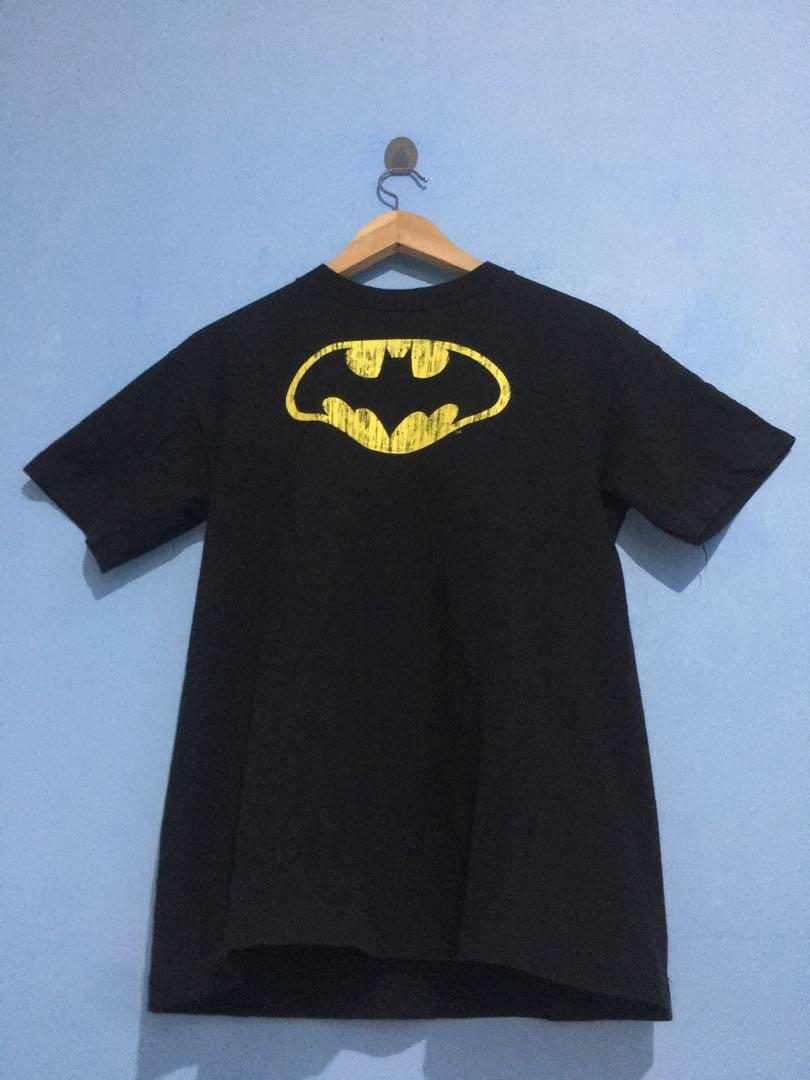 Batman T-Shirt X Made in Mexico ?? , Men's Fashion, Tops & Sets, Tshirts  & Polo Shirts on Carousell