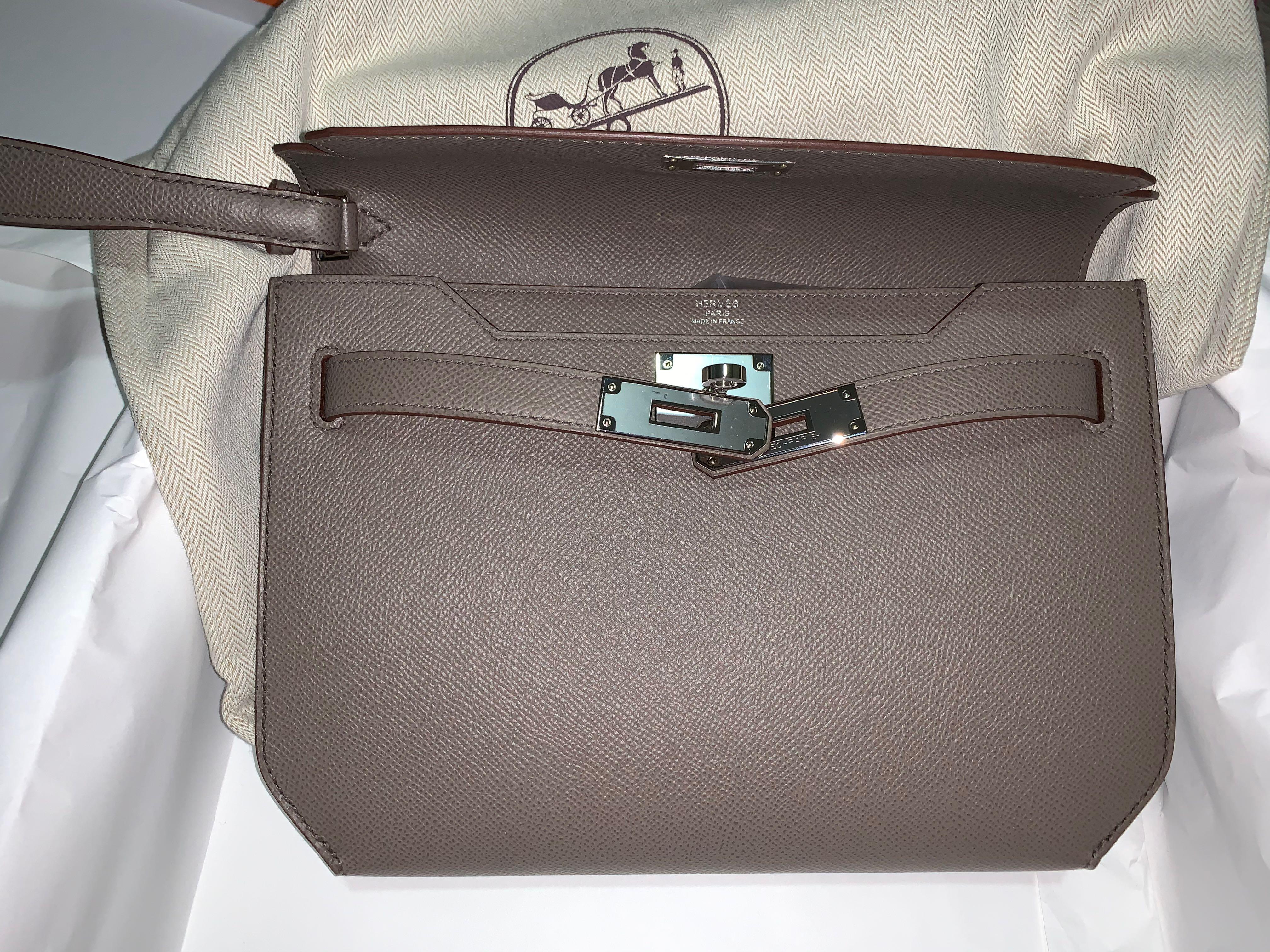 Hermes Pochette Kelly Depeche 25, Women's Fashion, Bags & Wallets ...