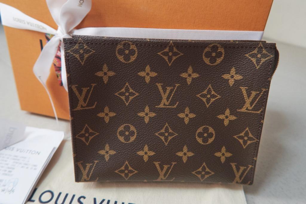 LOUIS VUITTON Monogram Toiletry Pouch On Chain Insert 1134745