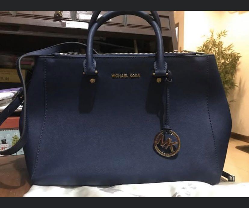 Michael Kors Sutton Saffiano Satchel Luxury Bags Wallets on