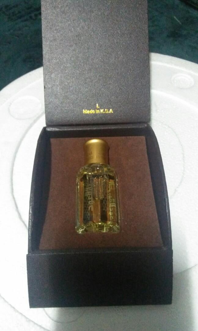 Minyak attar oud best sale