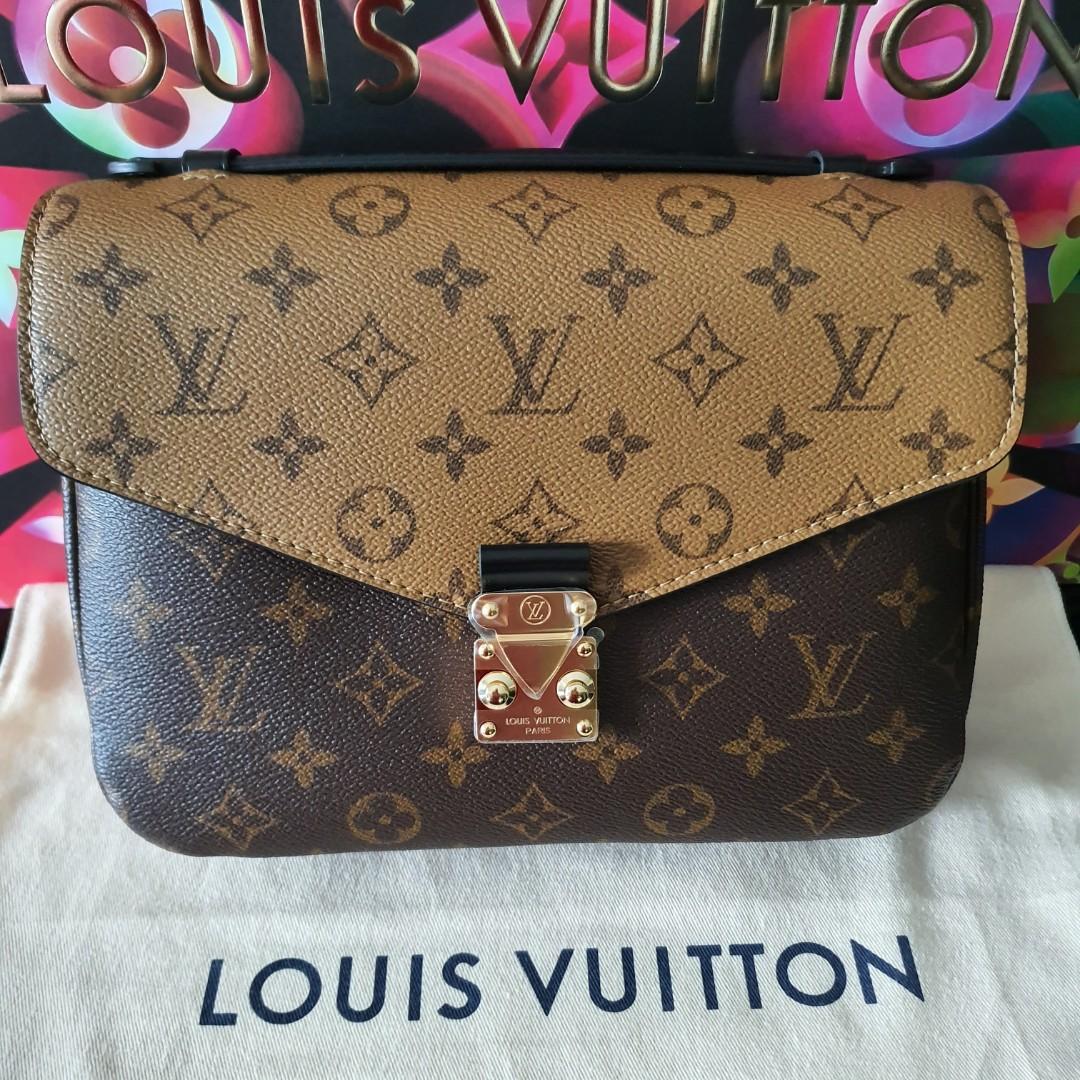 Reserved!) NEW MODEL Pochette Metis Reverse M44876 Louis Vuitton LV,  Luxury, Bags & Wallets on Carousell