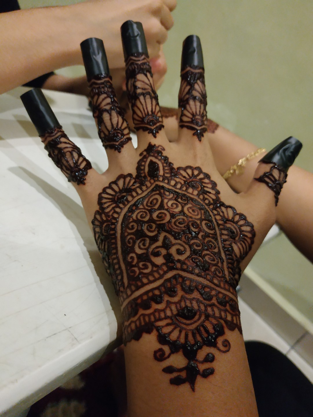 Servis Lukis Inai Tangan Henna Gemencheh Negeri Sembilan Women S Fashion Accessories On Carousell