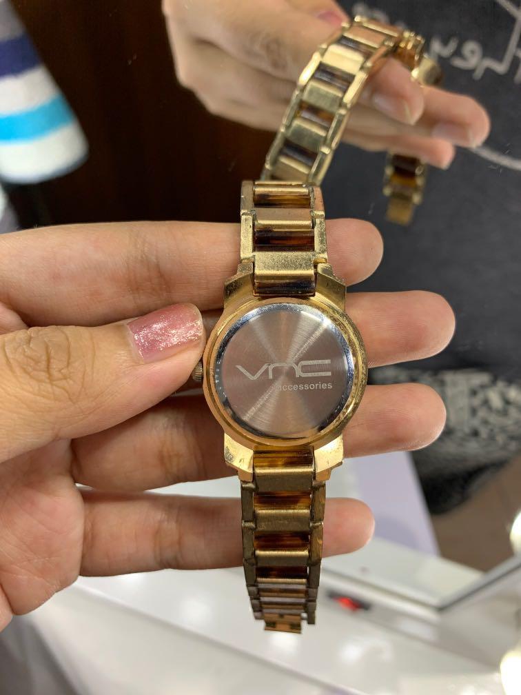 VNC watch original, Fesyen Wanita, Jam Tangan di Carousell