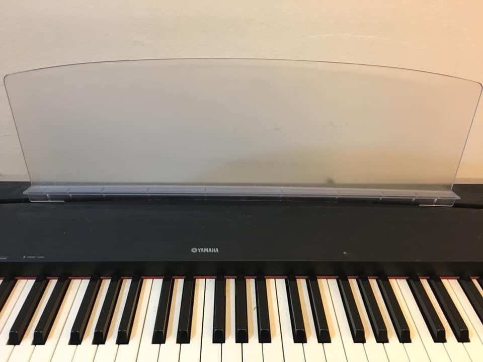 Piano shop yamaha p70