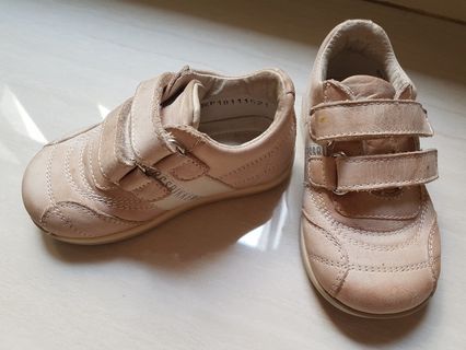 (Kategori: ) berada di . Dikirim oleh chesnut98 (ID iklan 172389995, Gambar 1). Deskripsi: .