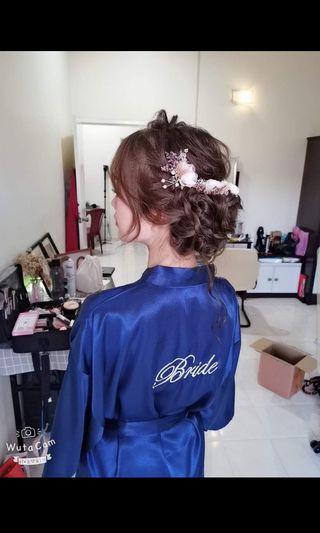 Bridal make up clothes
