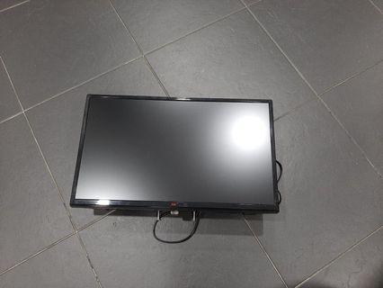 LED TV 22 / computer monitor w bracket