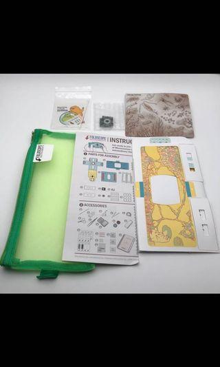 FREE POSTAL DELIVERY: Foldscope Kit or LED magnifier Pocket Origami Microscope w/ carrying case
