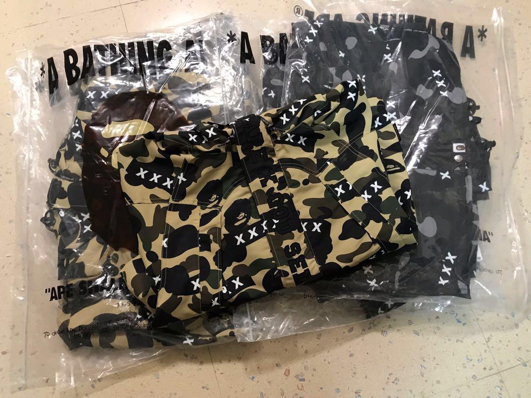 Bape x god selection snowboard jacket 原價7折出售, 名牌, 服裝