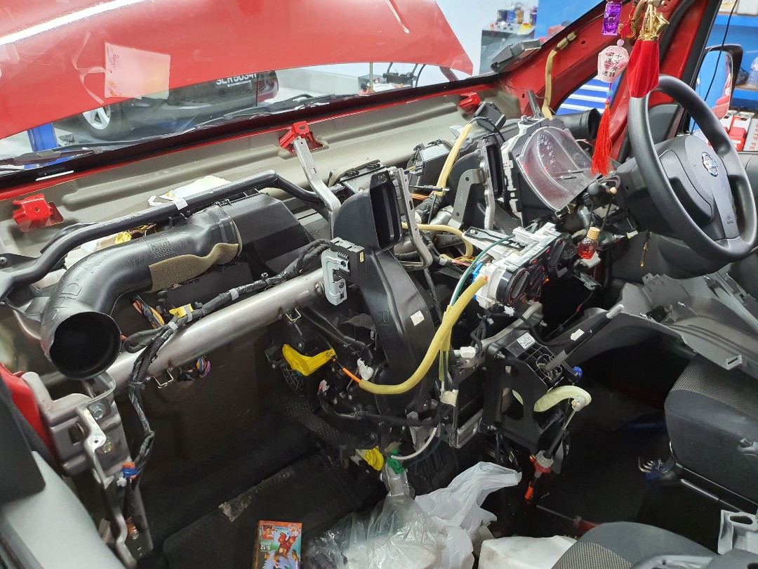(Category: ) located in . Submitted by dingauto (Listing ID 269748703, Image 1). Description: .
