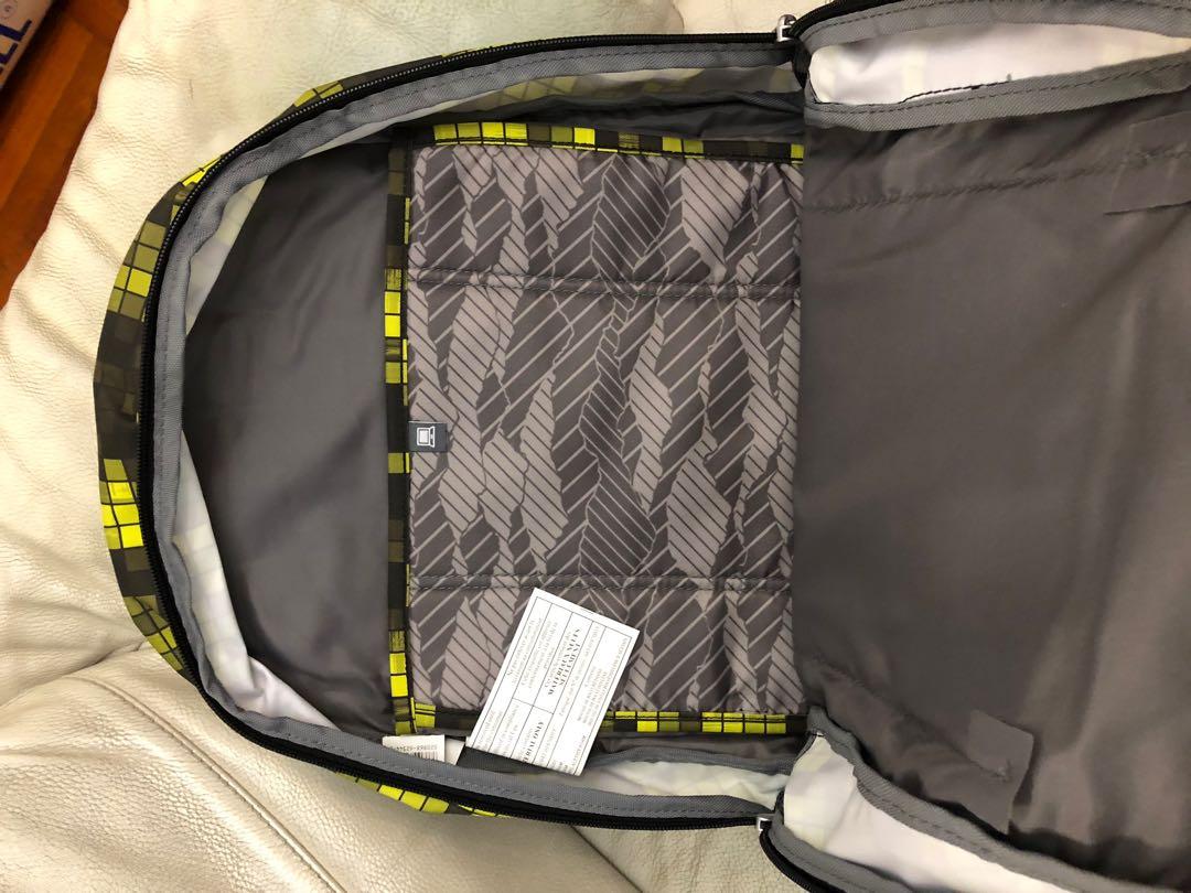 Columbia Laptop Bag 電腦背囊, 興趣及遊戲, 旅行, 旅遊 旅行必需品及用品 Carousell