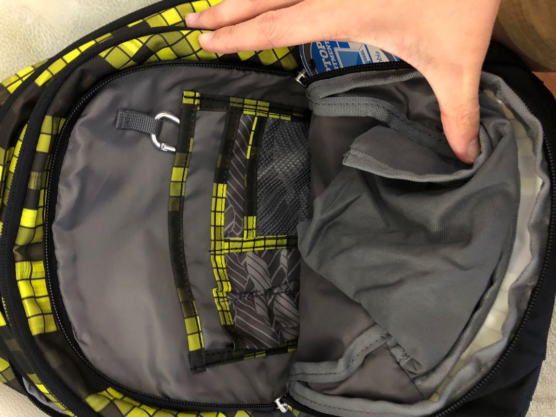 Columbia Laptop Bag 電腦背囊, 興趣及遊戲, 旅行, 旅遊 旅行必需品及用品 Carousell