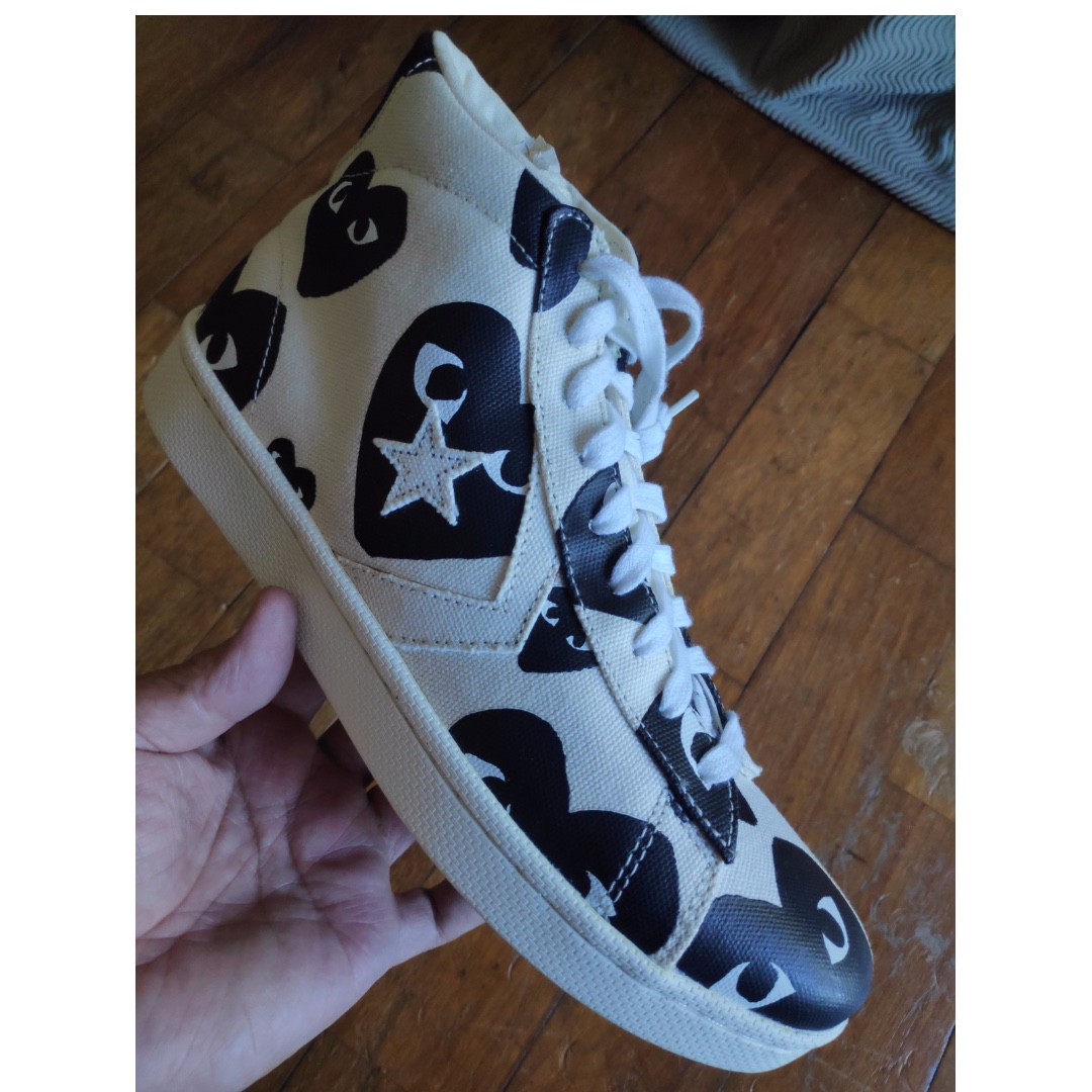 Converse Play x Comme Des Garcons Leather Top White Black, Men's Fashion, Sneakers on Carousell