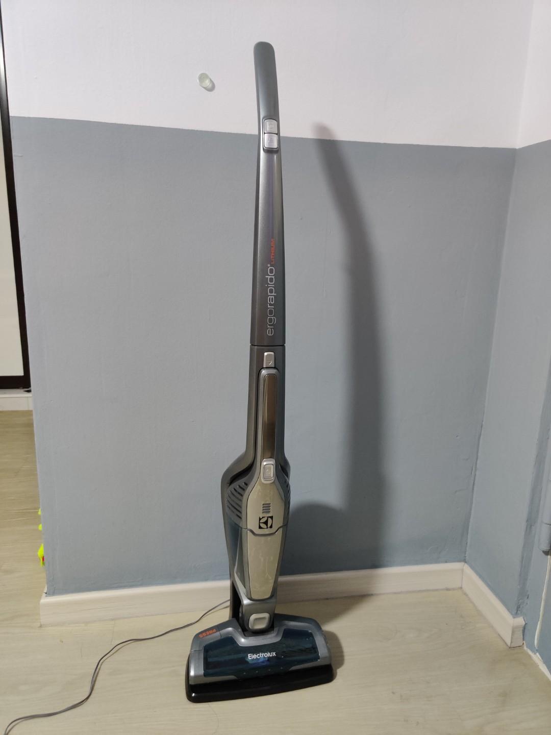 Electrolux Ergorapido 2 in 1 vacuum cleaner, TV & Home Appliances