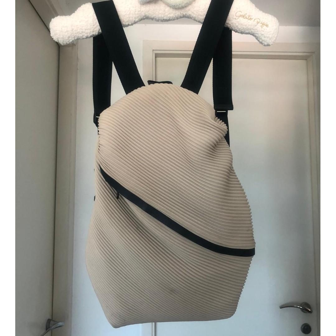 Issey Miyake Pleats Please Bias Pleats Backpack, 名牌, 手袋及銀包