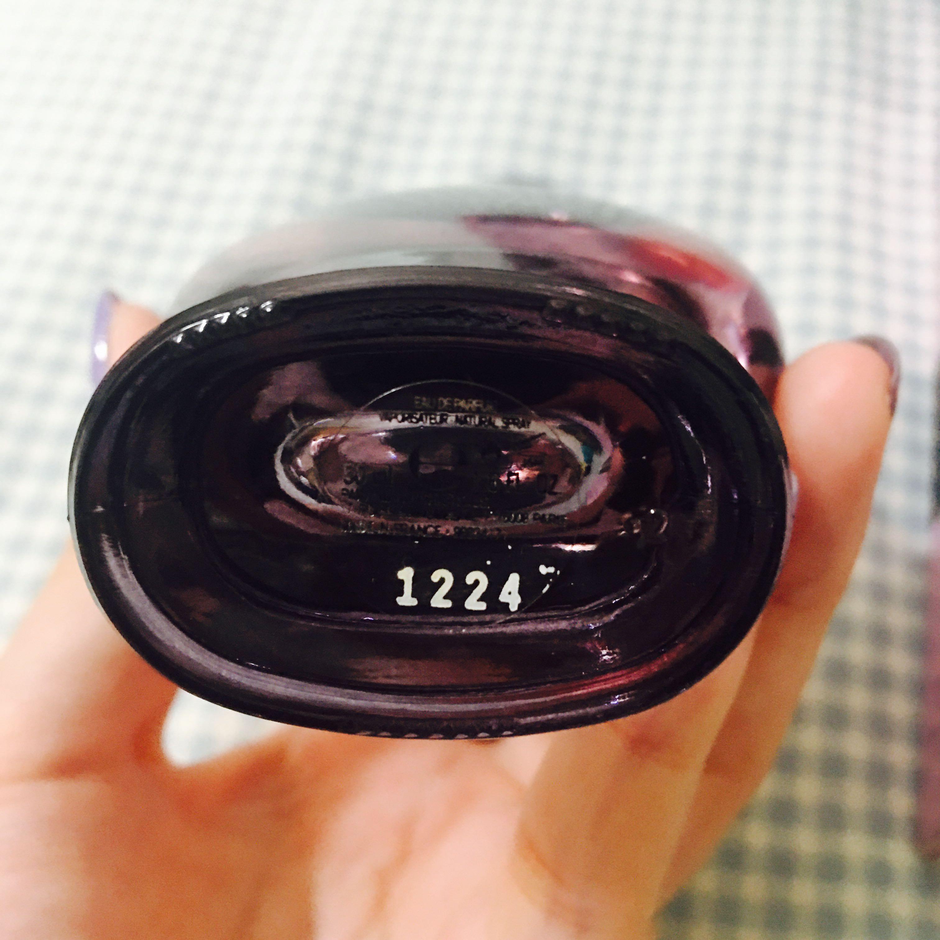 Perfume (Category: Fragrance & Deodorants) located in Bandar Hilir. Submitted by dirttt_cheap (Listing ID 269697353, Image 3). Description: Price can be slightly negotiate. I’m selling due to too many perfumes. And this perfume is one of my birthday gifts. I’ve not used even a single spray. .