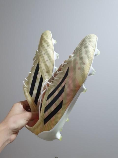 99g football boots
