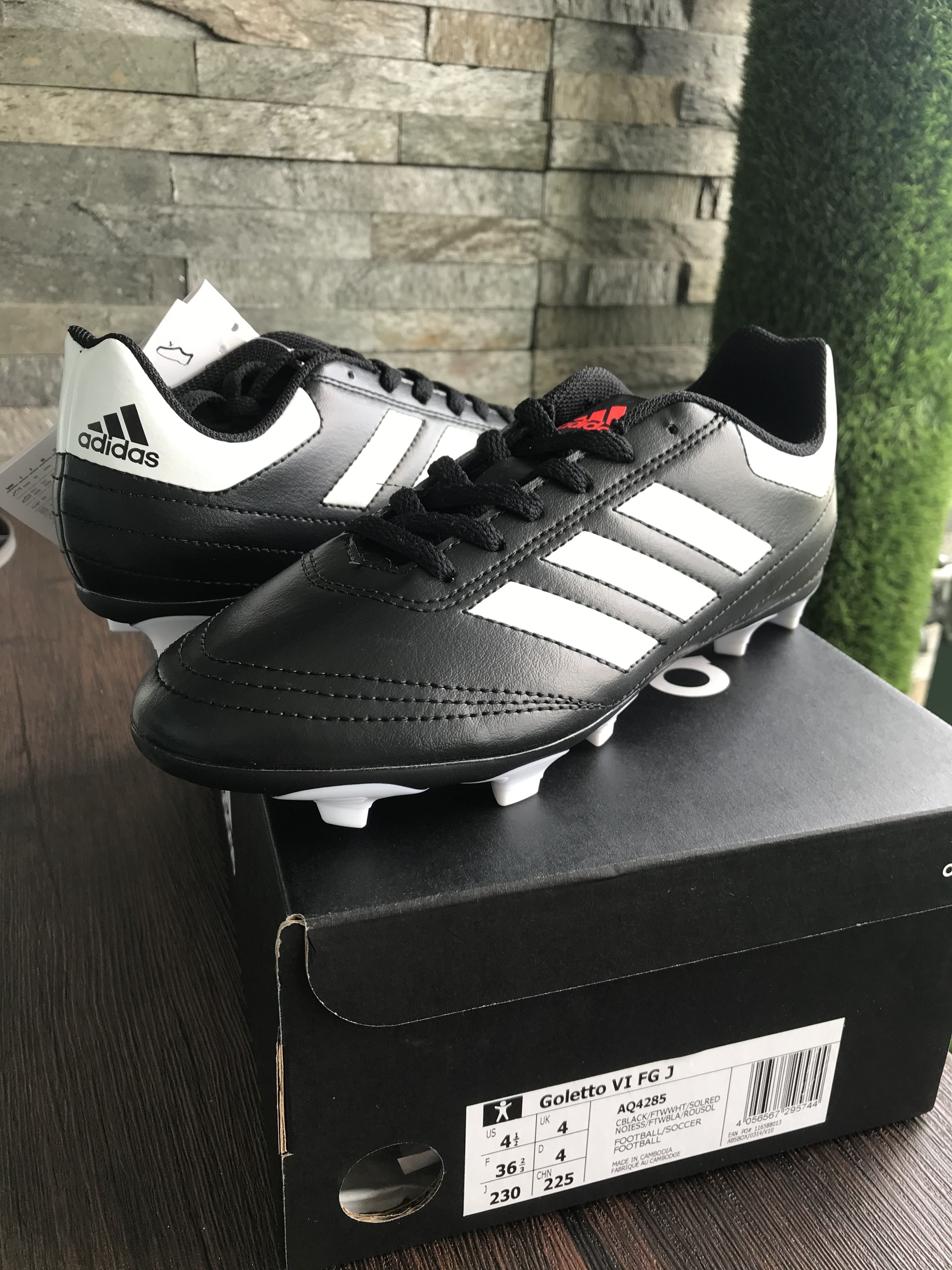 adidas aq4285