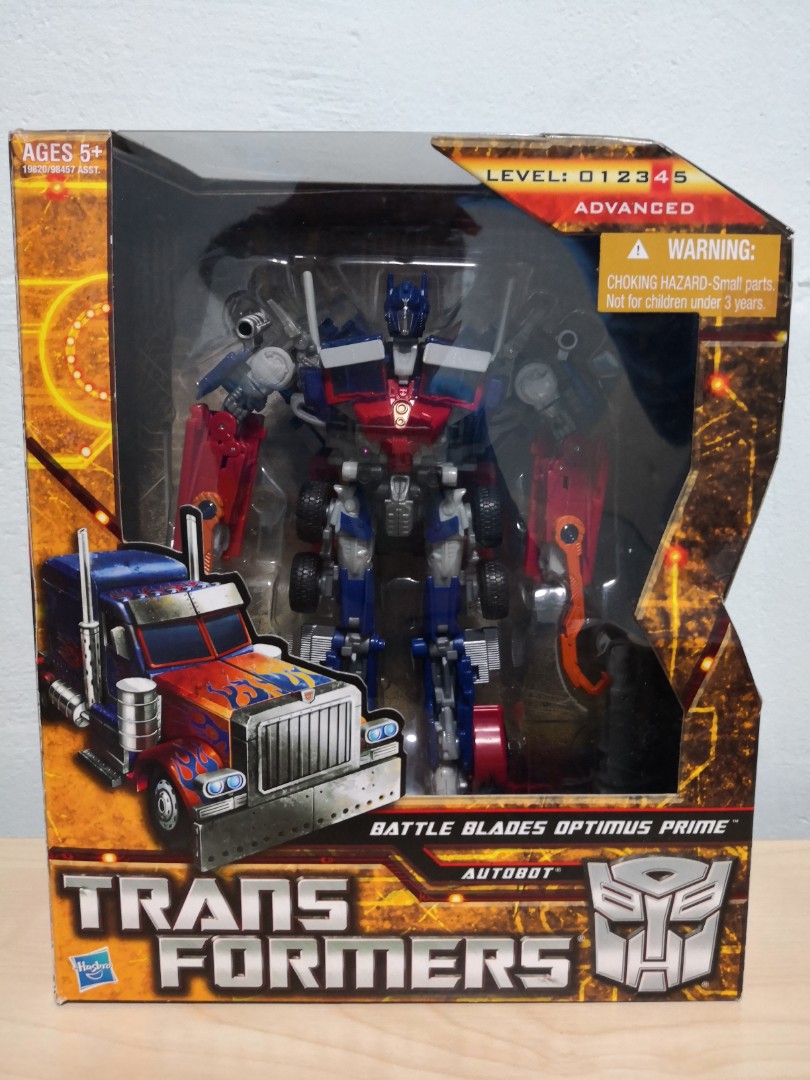 Battle Blades Optimus Prime Voyager Class Transformers Hunt for the