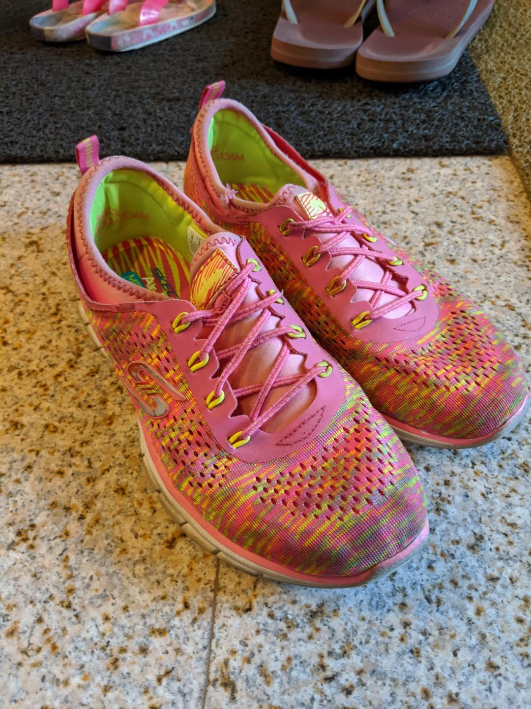 girls running shoes size 3