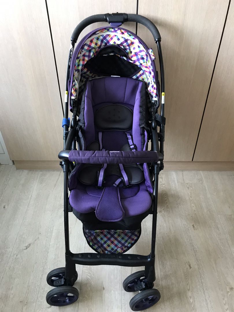 Lightweight Aprica stroller Ria with one hand fold