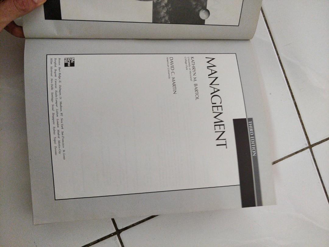 Management (Category: Textbooks) located in Cheras. Submitted by skyooi1981 (Listing ID 269828607, Image 3). Description: Management text book Nice condition.