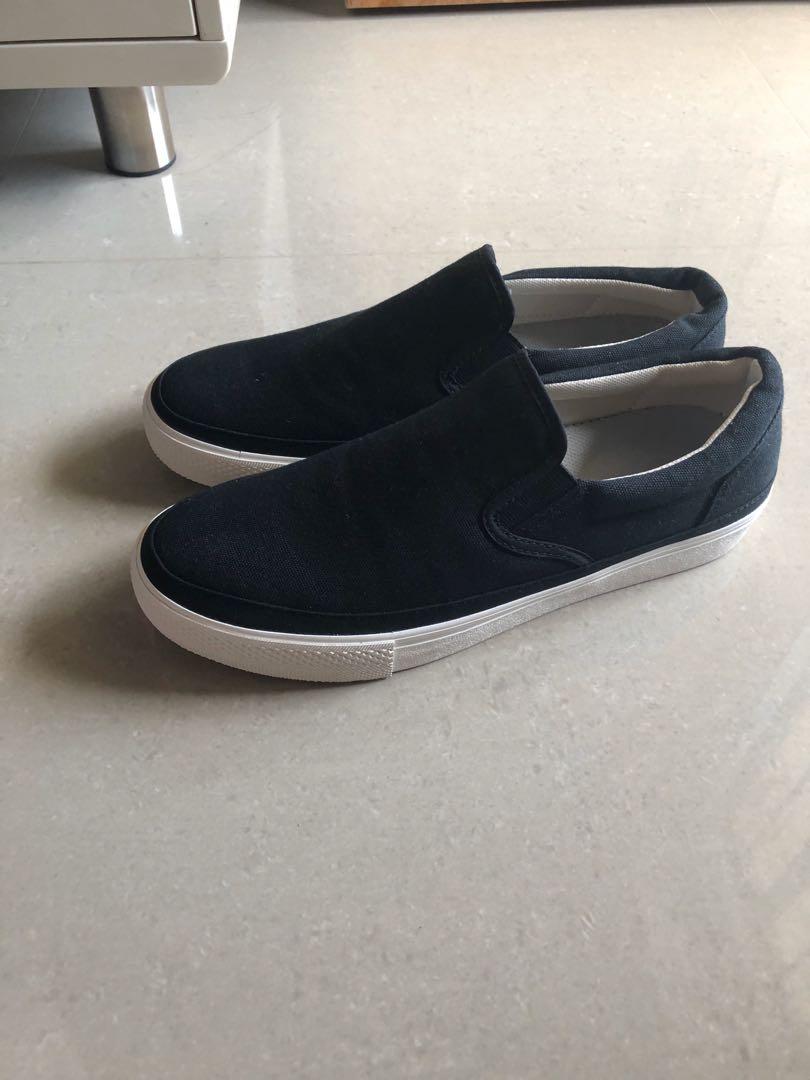 muji slip on