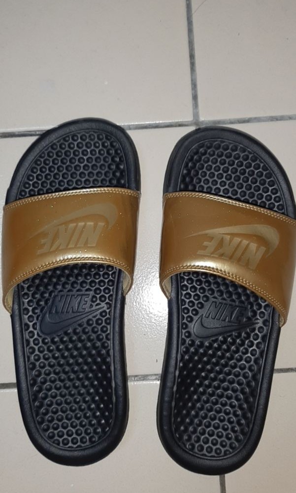nike sb benassi slides