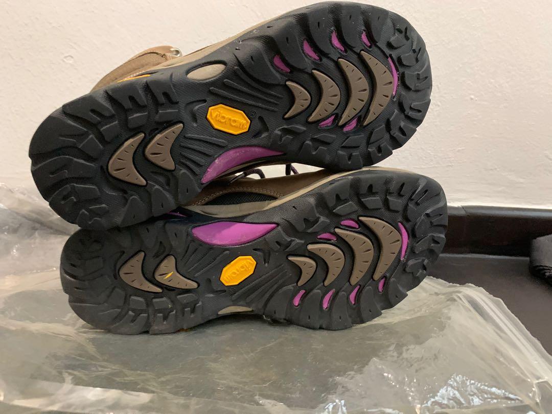 Teva Ahnu Vibram Waterproof leather air flex snow winter hiking boots