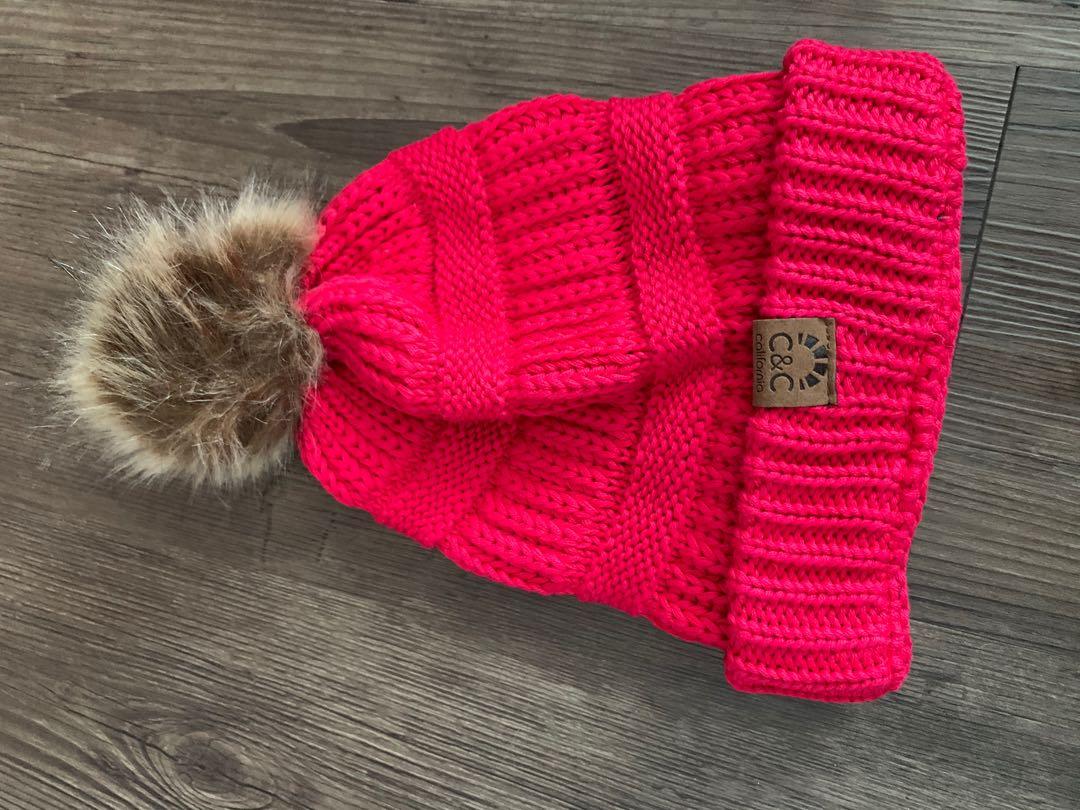 Winter Hat (Category: Hats & Beanies) located in Ulu Kinta. Submitted by dini8284 (Listing ID 269796483, Image 1). Description: .