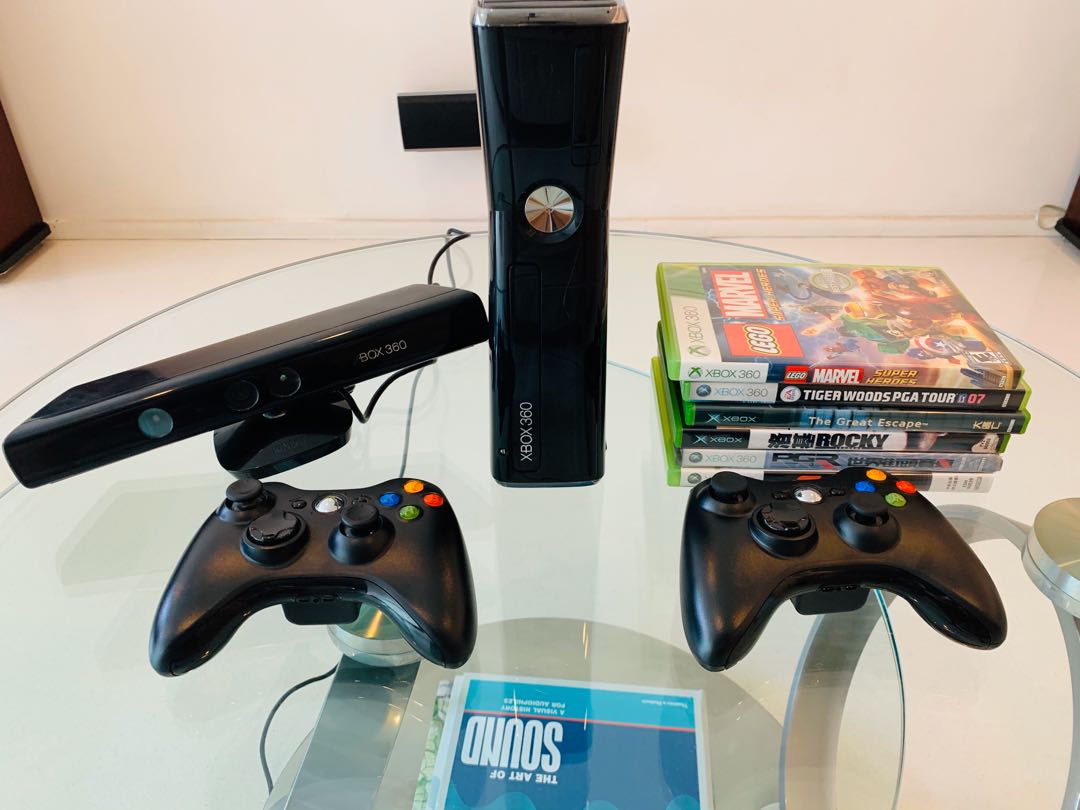 XBox 360 With Kinect/ X2 Wireless controller, Video Gaming, Gaming
