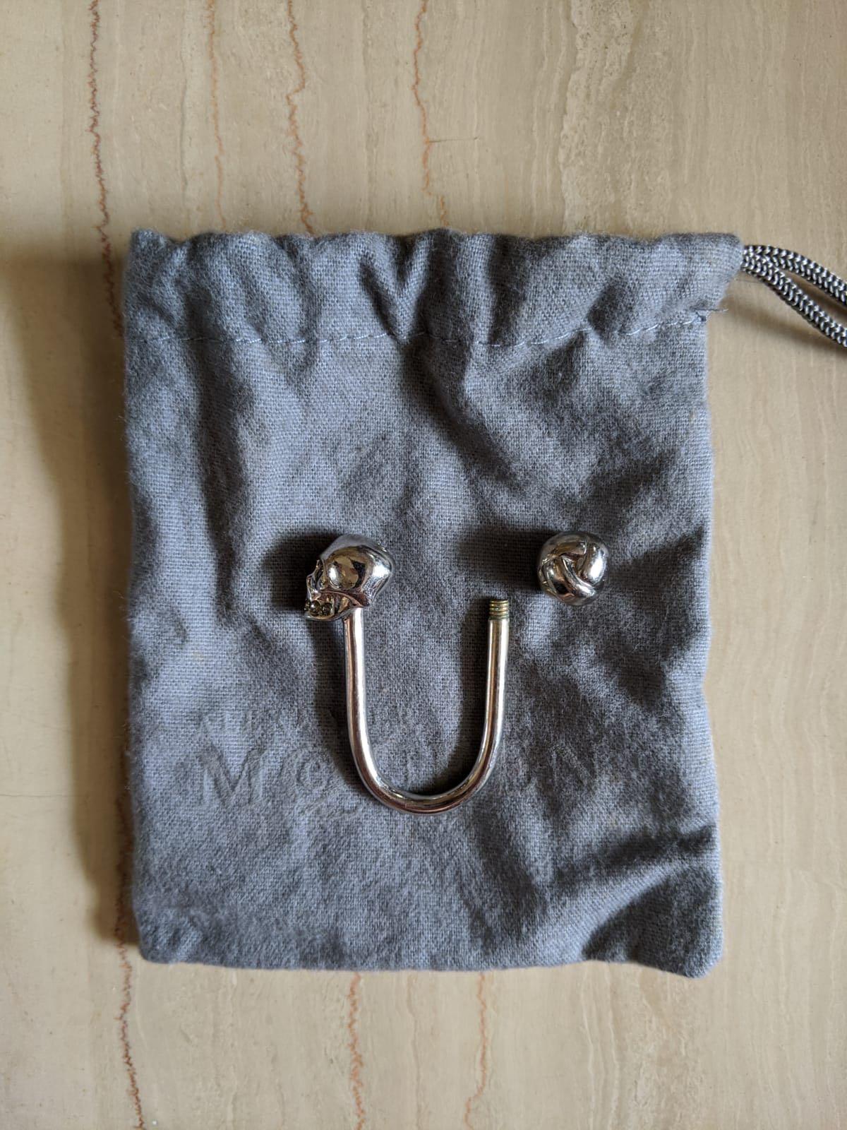 Alexander mcqueen deals skull keychain