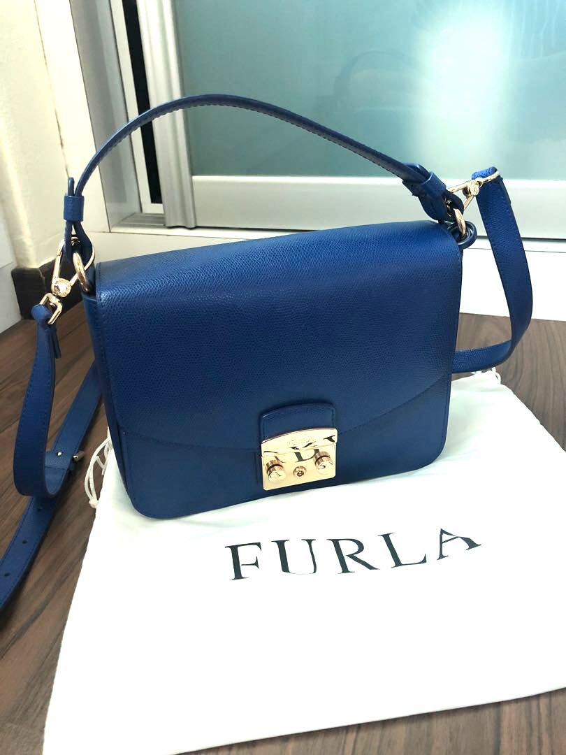 Furla metropolis online medium crossbody