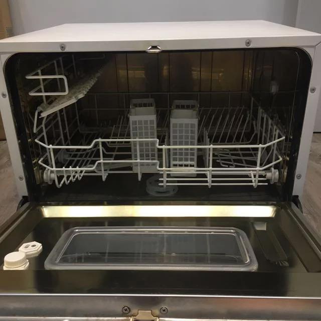 Electrolux Compact Dishwasher ESF2433W, TV & Home Appliances, Kitchen