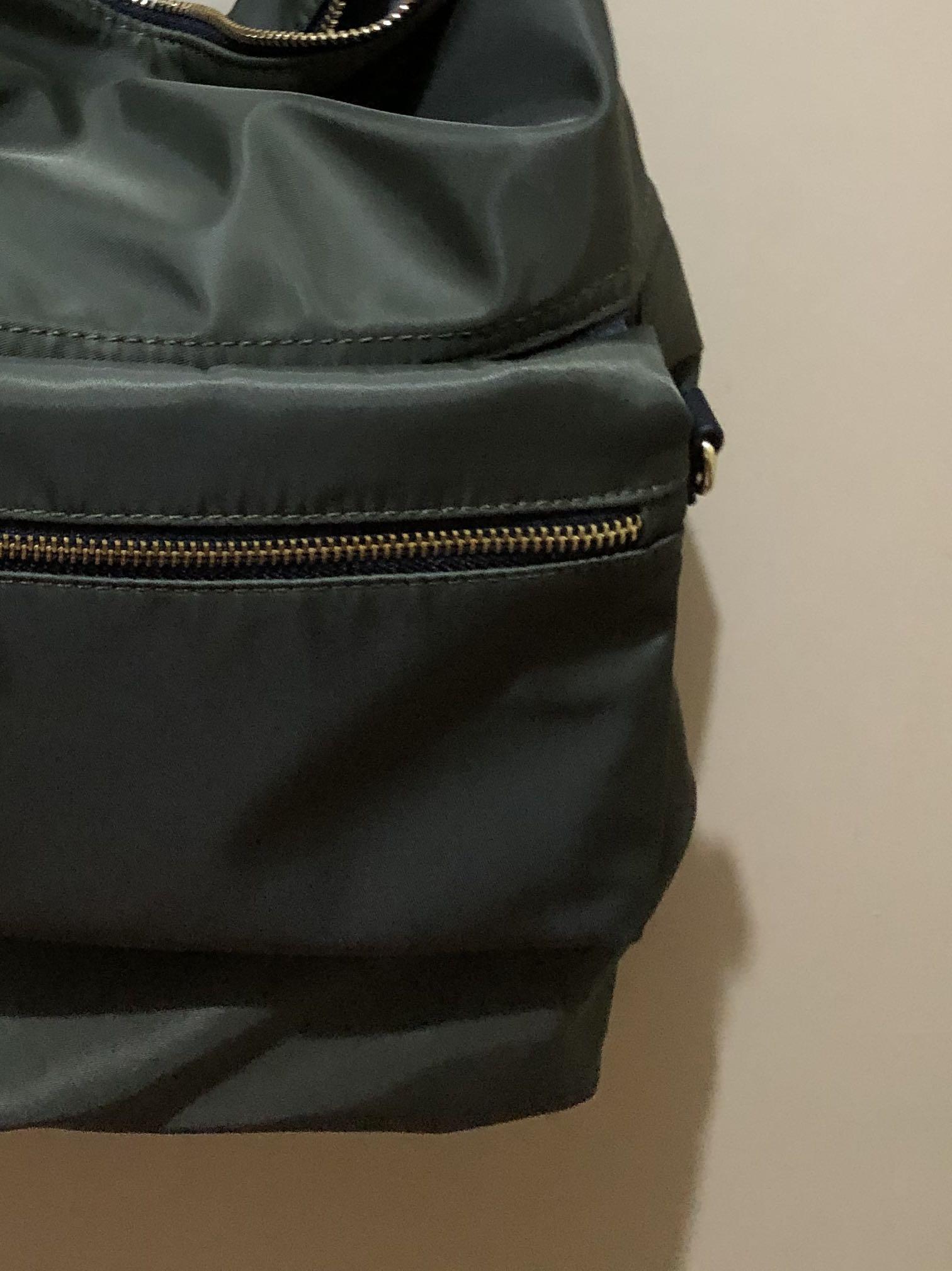 Fanny Pack (Category: Others Tops) located in Las Pinas. Submitted by labellaizzy (Listing ID 269619843, Image 1). Description: .