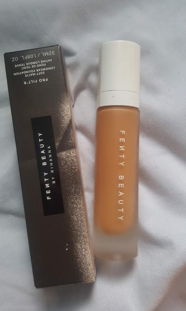 Fenty Beauty Pro Filtr Shade 350 (Category: Makeup) located in Makati City. Submitted by juno143 (Listing ID 269994546, Image 1). Description: SHADE 350: NEUTRAL TAN 90-95% Remaining ✨ Used 3-5 times. Bought wrong shade. This came from US, original price is P2000. Authentic and comes with the original box. Also, nothing is broken. This is the last price. No Meetups.😄.