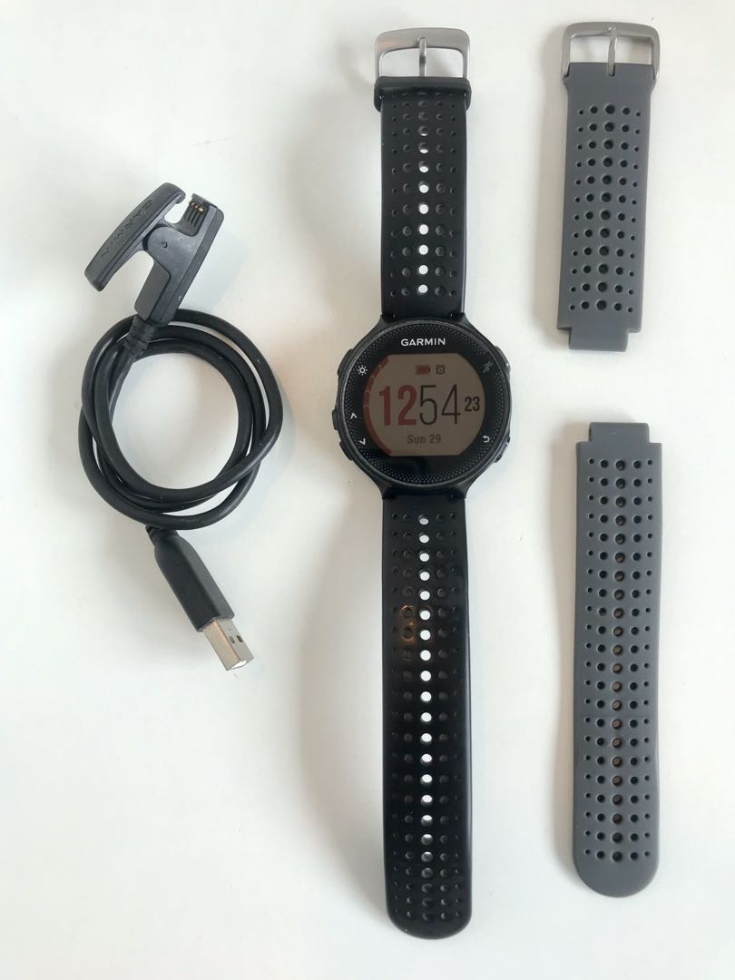 harga forerunner 235