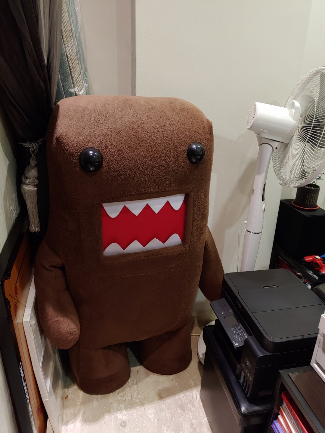 Giant top domo plush