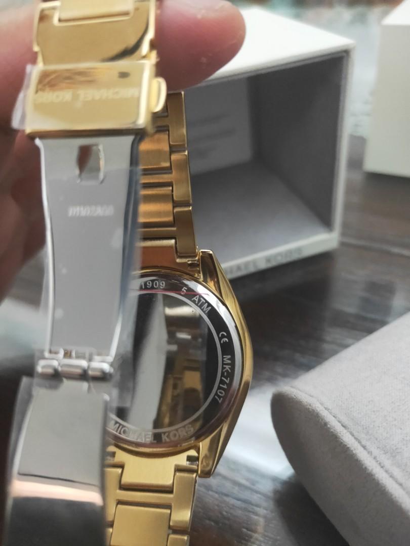 Mk 7107 sale watch