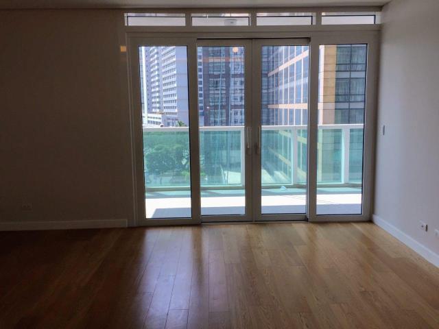 One Bedroom Ayala Center Across Glorietta And Landmark Makati On