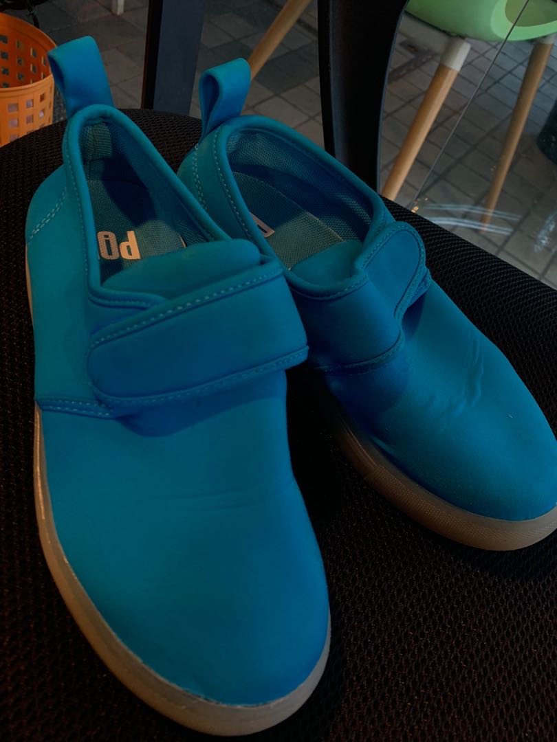 boys light up sandals